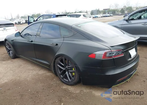 2021 Tesla Model S Plaid Tri Motor All-Wheel Drive z USA, uszkodzony, nr VIN 5YJSA1E67MF431953